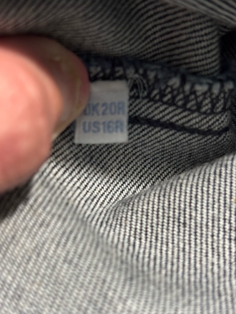 Boden Dark Indigo Denim A-Line Skirt. Functional pockets. Zipper back. Size 16. - Picture 7 of 7